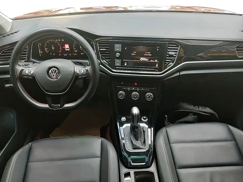Volkswagen T-Roc 2021 — фото 10