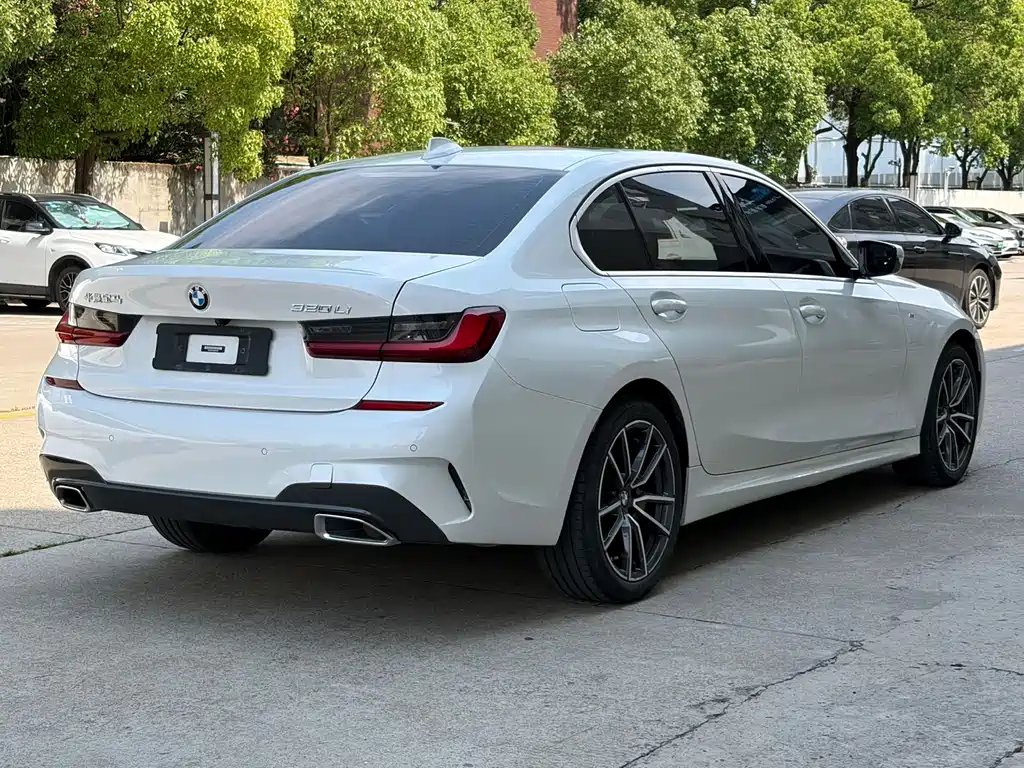 BMW 3 Series 2022
