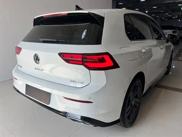 Volkswagen Golf 2023