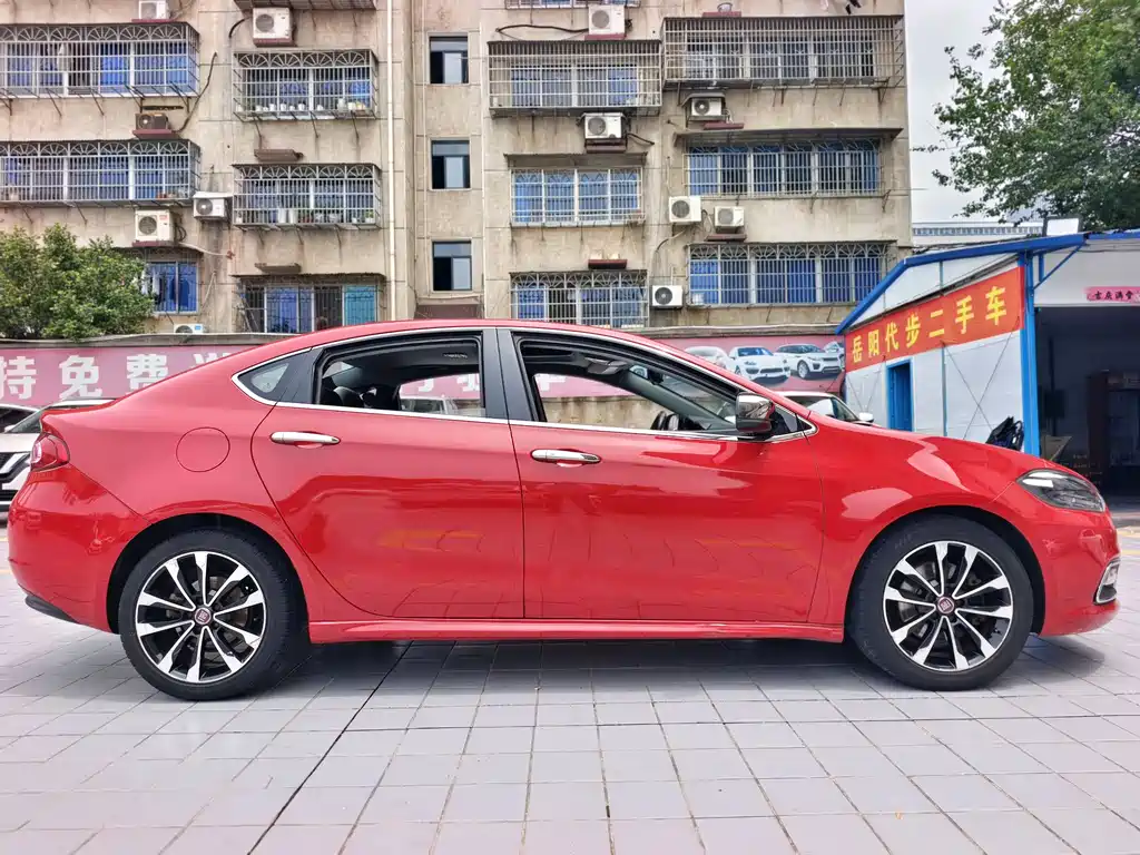 Fiat Viaggio 2016 — фото 5