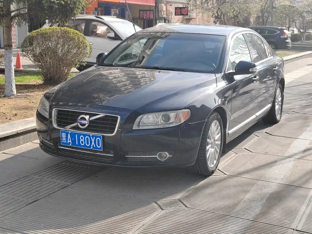 Volvo S80L 2010 — фото 2