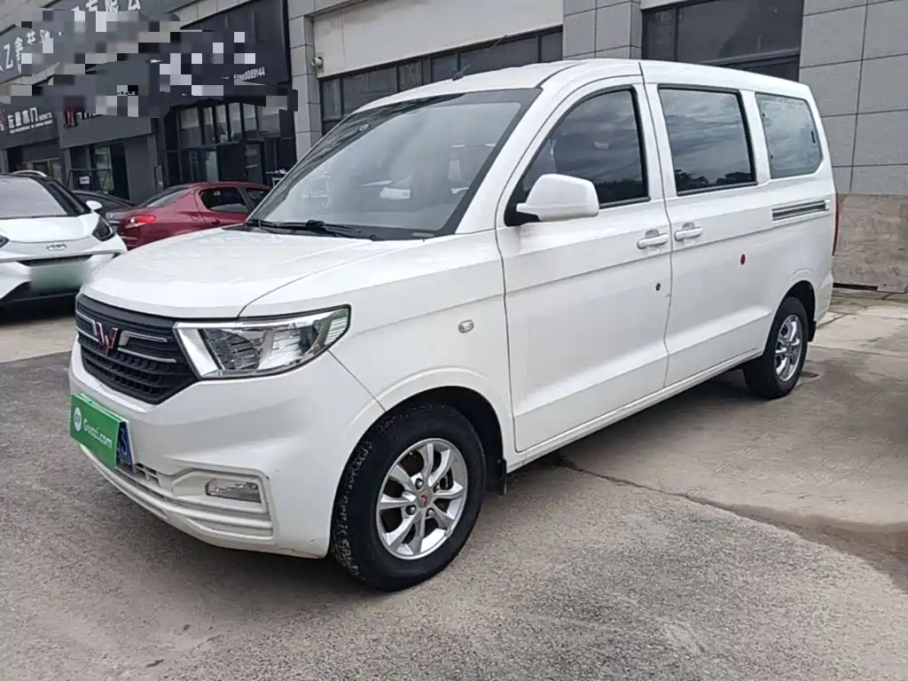 Wuling Hongguang V 2022