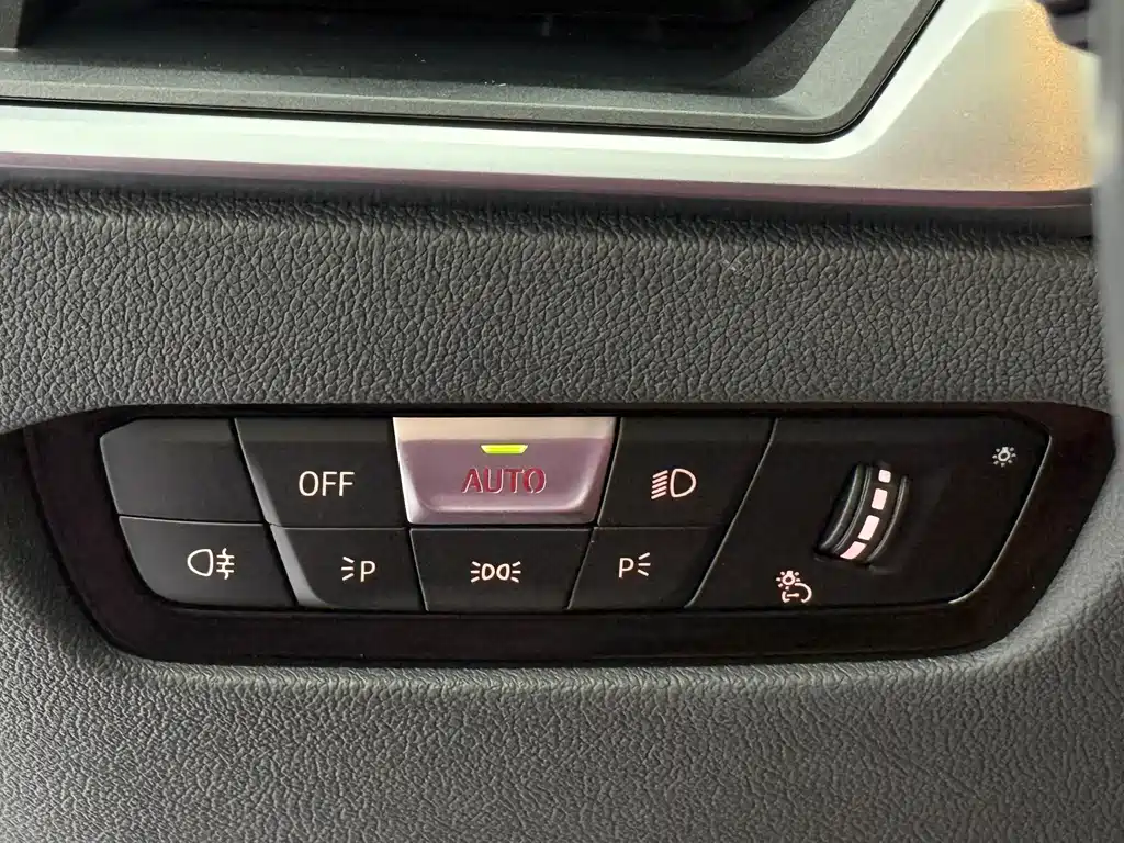 BMW 3 Series 2022 — фото 14