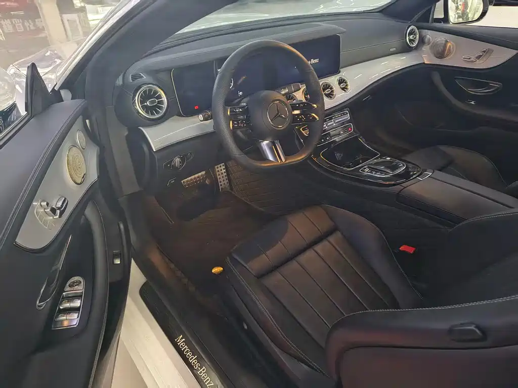 Mercedes-Benz E-Class 2022