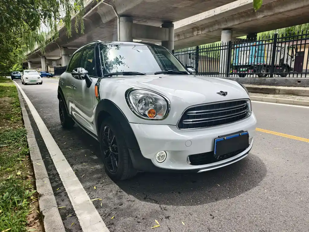 MINI Countryman 2015