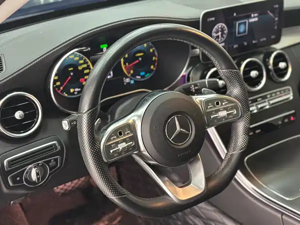 Mercedes-Benz C-Class 2021