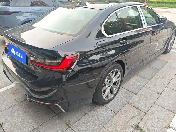 BMW i3 2025