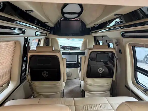 GMC SAVANA 2013