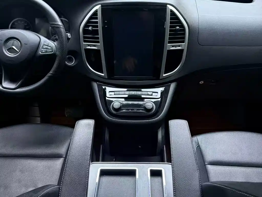 Mercedes-Benz Vito 2021 — фото 13