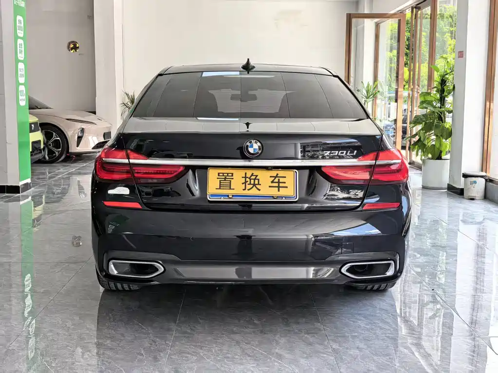 BMW 7 Series 2019 — фото 9