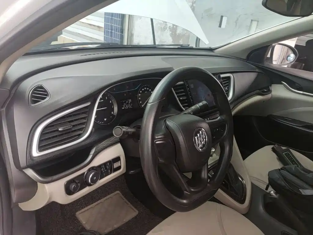 Buick Excelle 2017 — фото 10