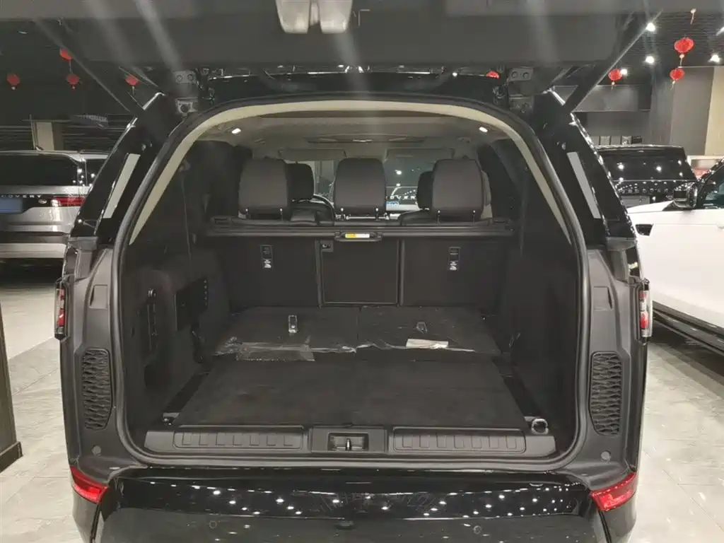 Land Rover Discovery 2020 — фото 19