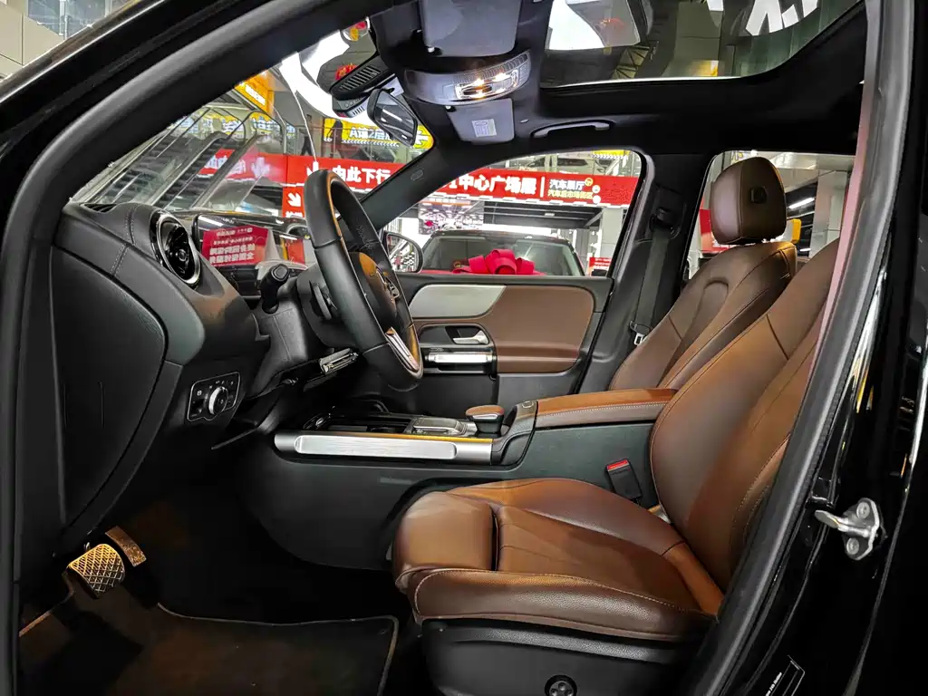 Mercedes-Benz GLB 2023 — фото 10
