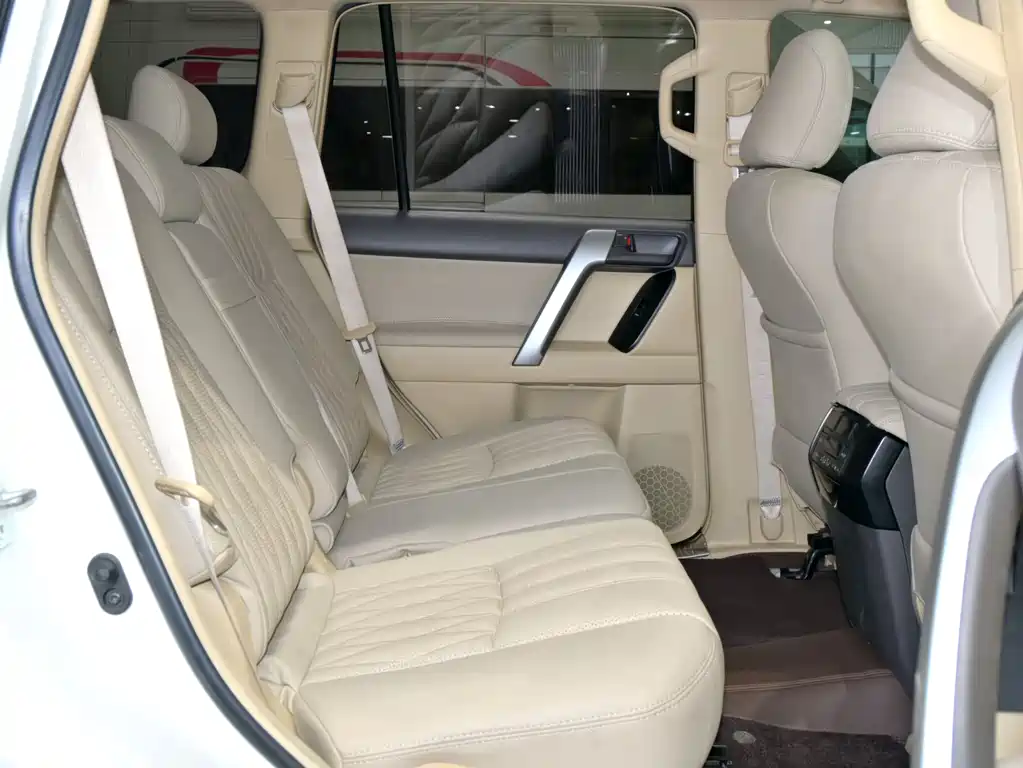Toyota Prado 2017 — фото 13