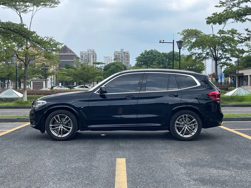 BMW X3 2021