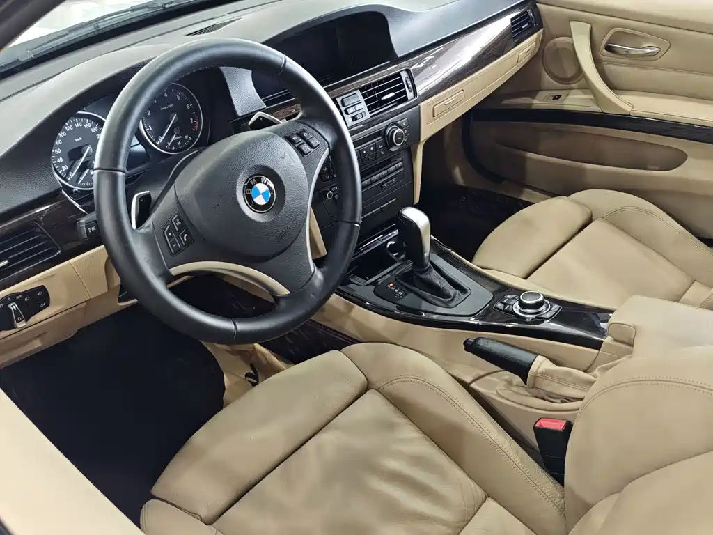 BMW 3 Series 2012 — фото 8