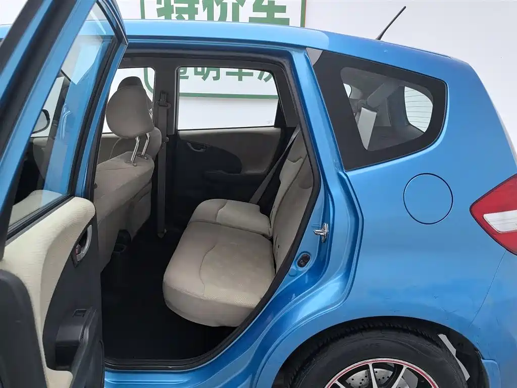 Honda Fit 2012 — фото 15