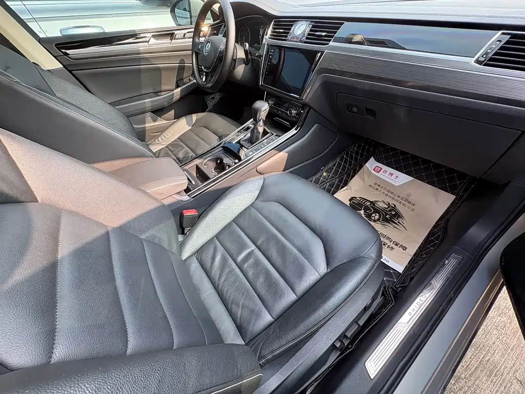 Volkswagen Phideon 2018 — фото 15