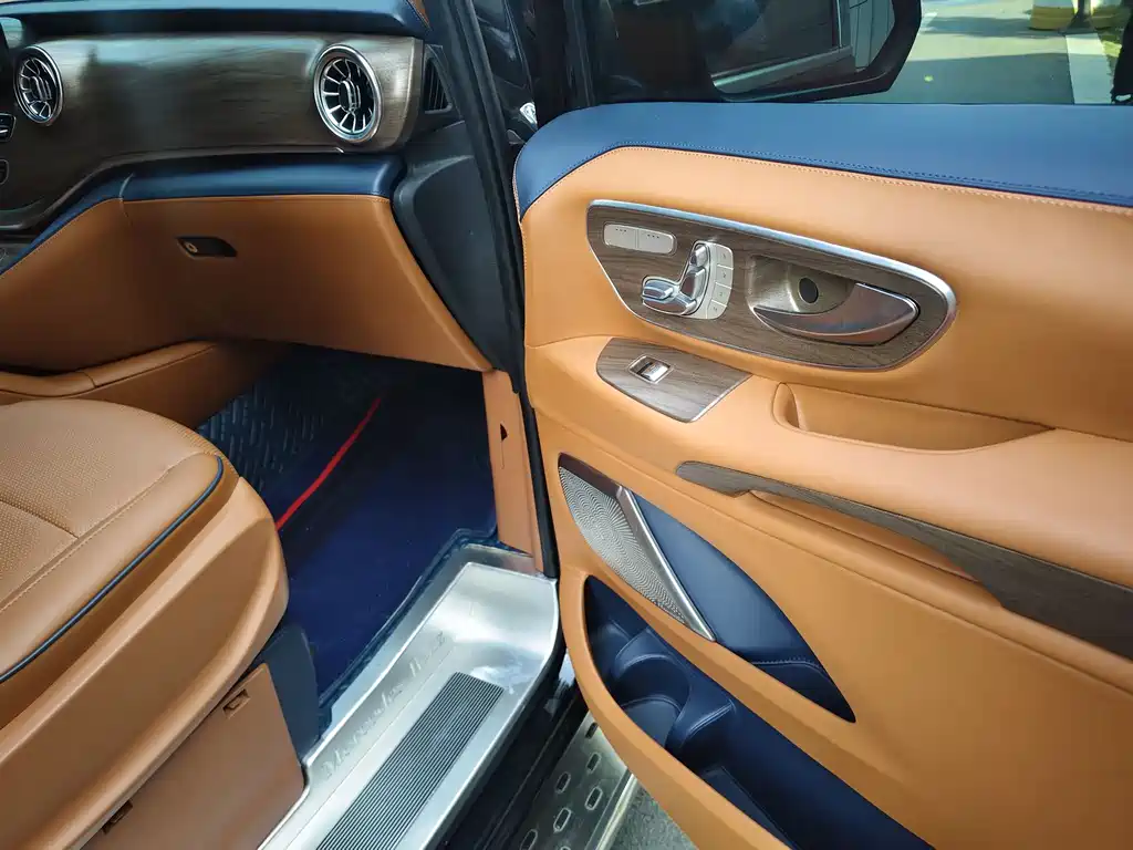 Mercedes-Benz Vito 2023