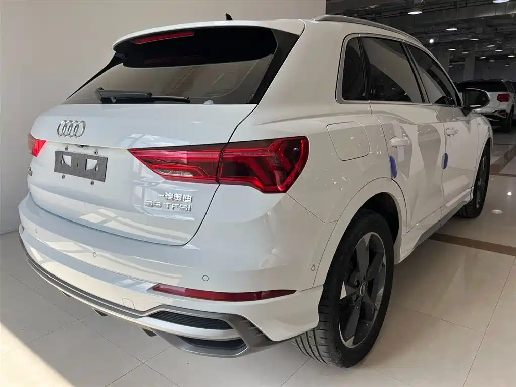 Audi Q3 2023