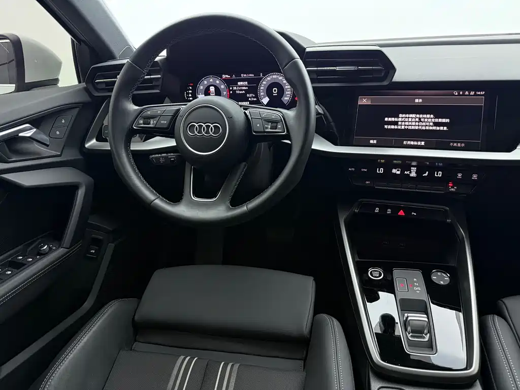 Audi A3 2023 — фото 15