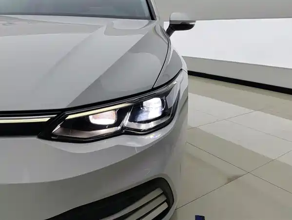 Volkswagen Golf 2024