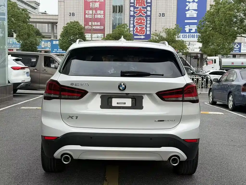 BMW X1 2021 — фото 9