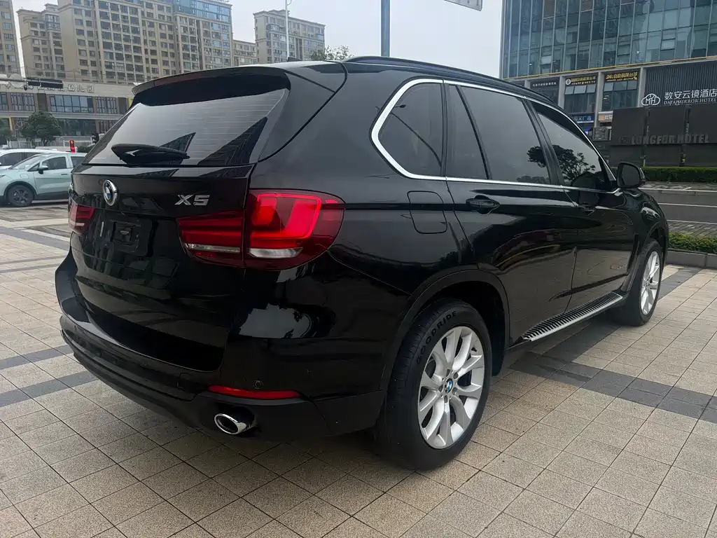 BMW X5 2017 — фото 17