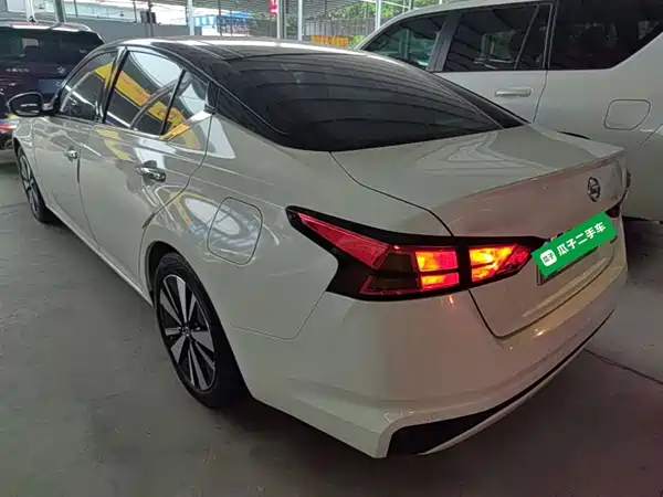 Nissan Teana 2022