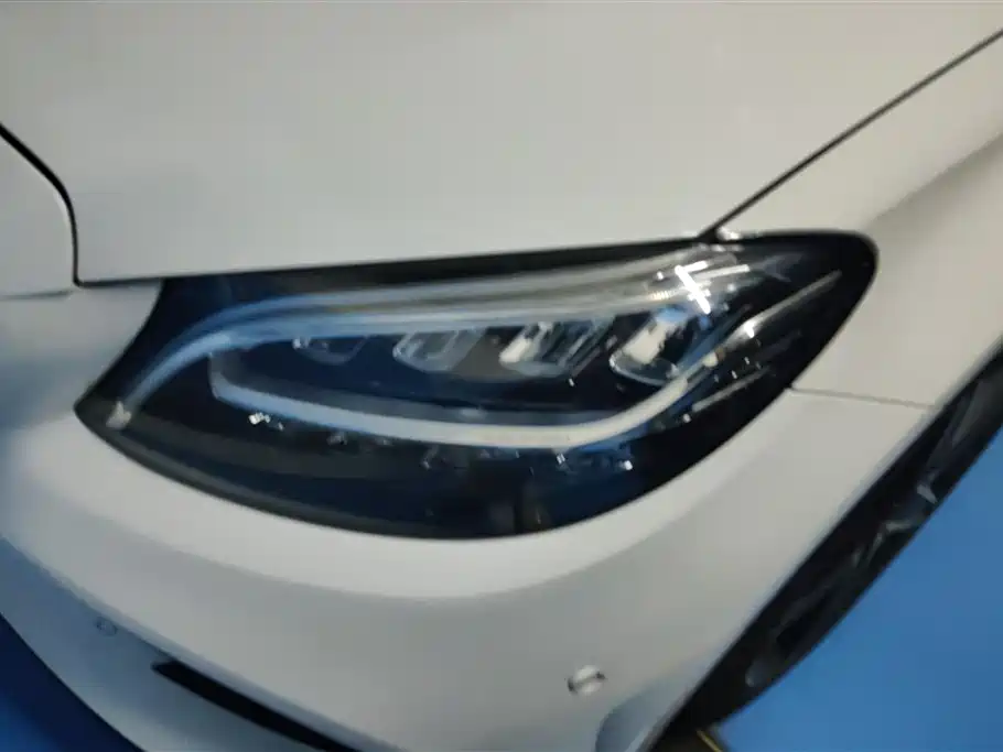 Mercedes-Benz C-Class 2020