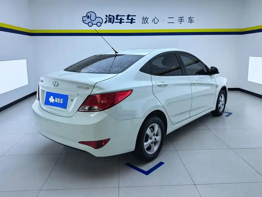 Hyundai Accent 2016 — фото 3
