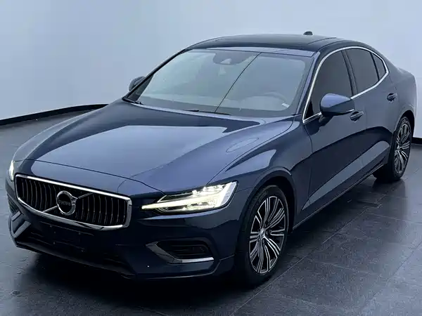 Volvo S60 2022
