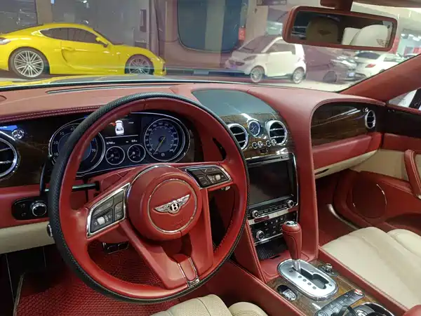 Bentley Flying Spur 2015