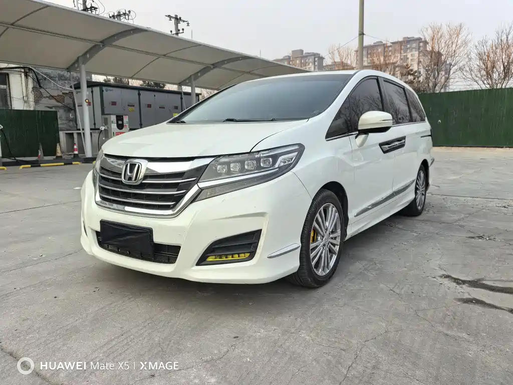 Honda Elysion 2017 — фото 1