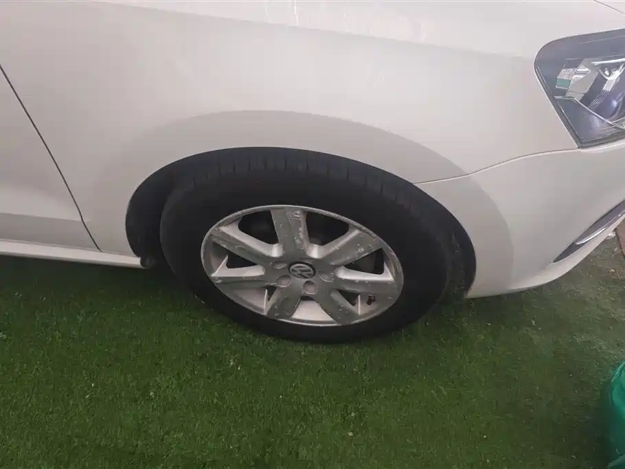 Volkswagen Polo 2016
