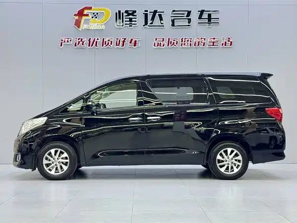 Toyota Alphard 2012