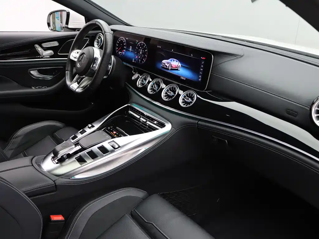 Mercedes-Benz AMG GT 2020 — фото 22