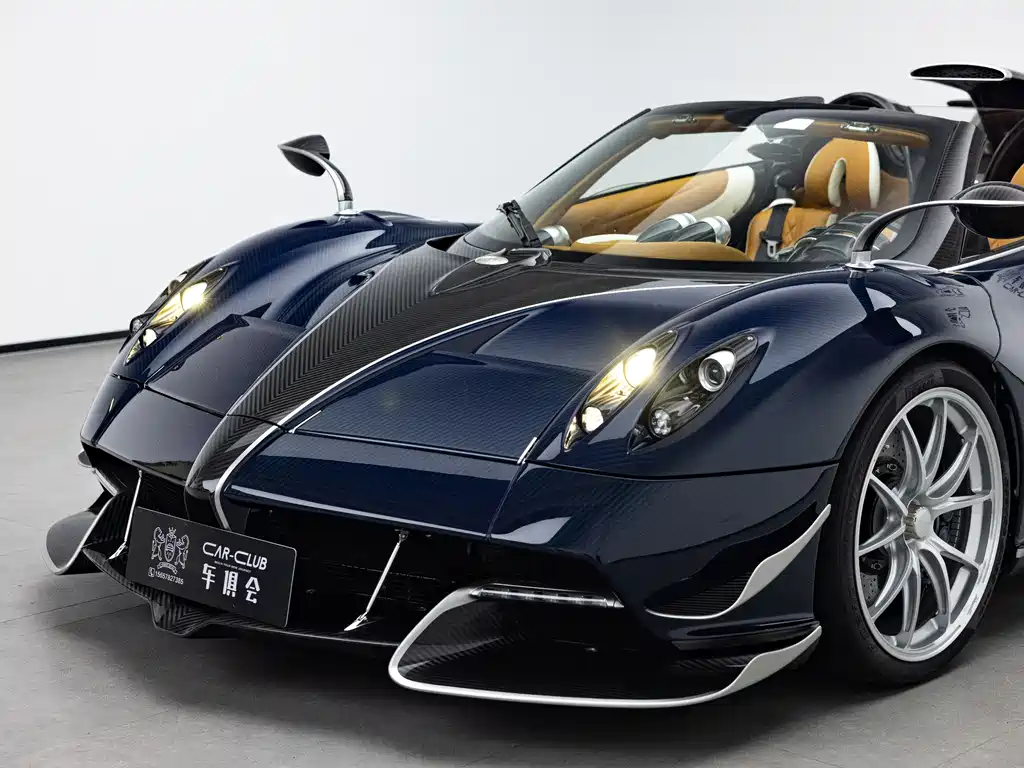 Pagani Huayra 2025 — фото 8