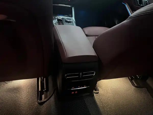 BMW i3 2024