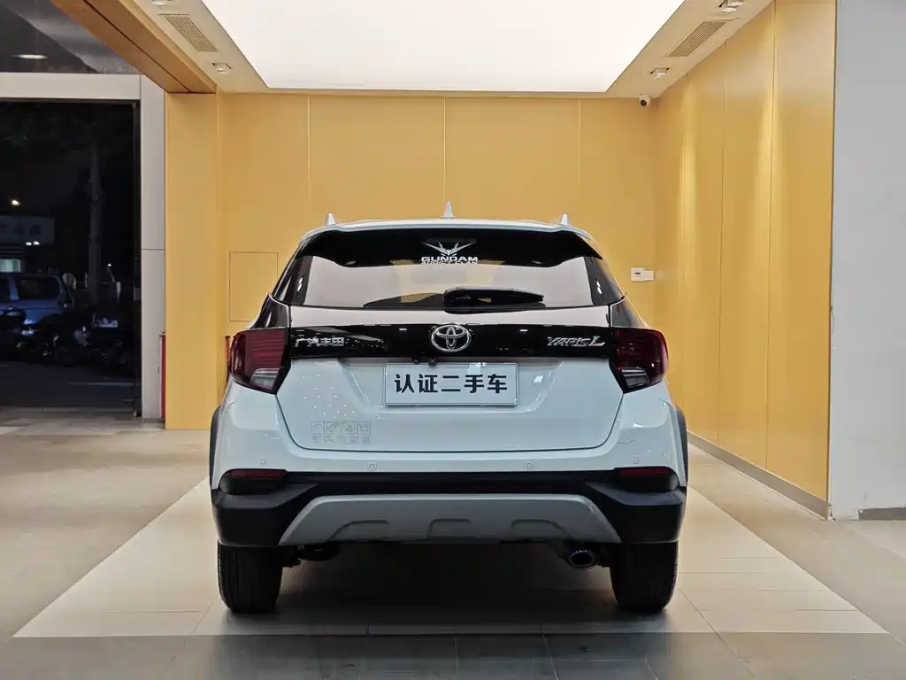 Toyota Yaris L 2020 — фото 27