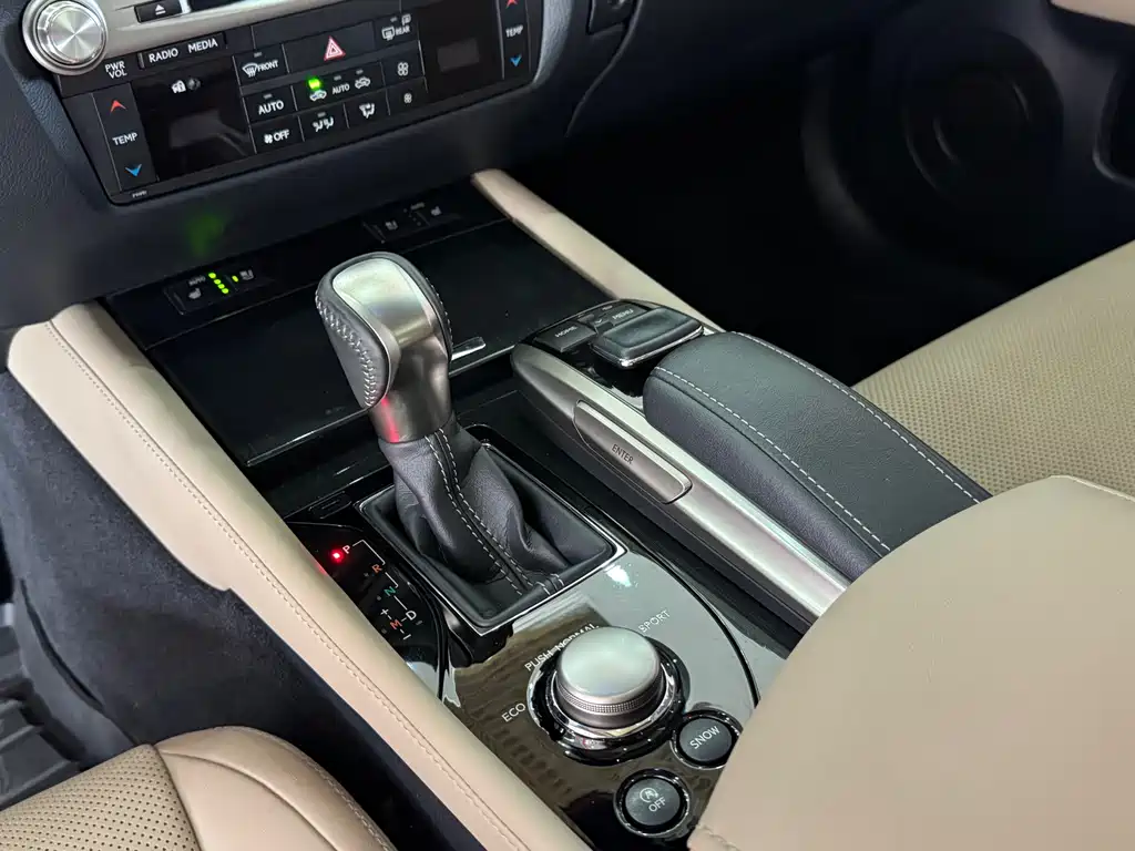 Lexus GS 2017 — фото 9
