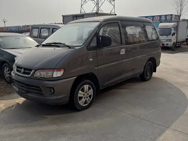 Dongfeng Lingzhi 2013