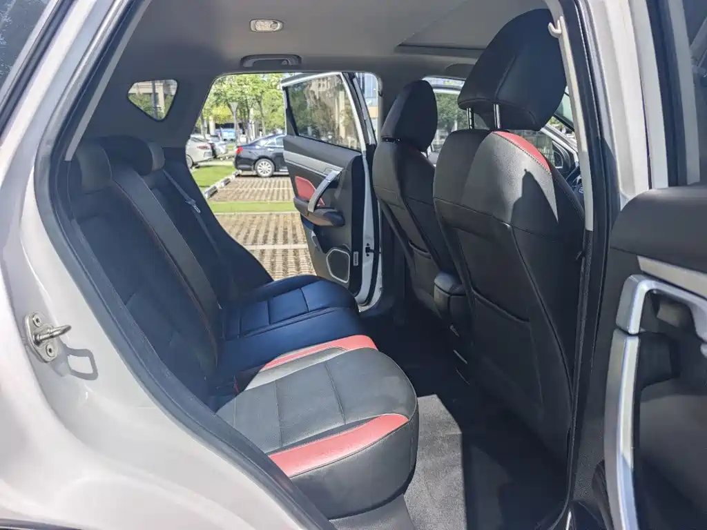 Geely Binyue 2022