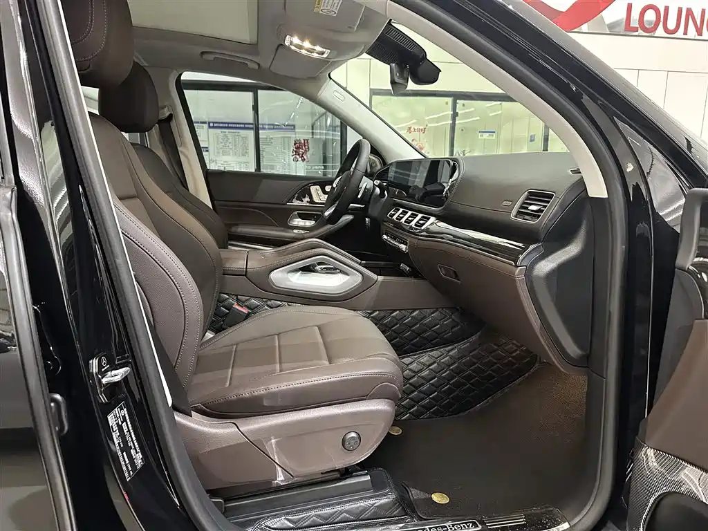Mercedes-Benz GLS 2023 — фото 16