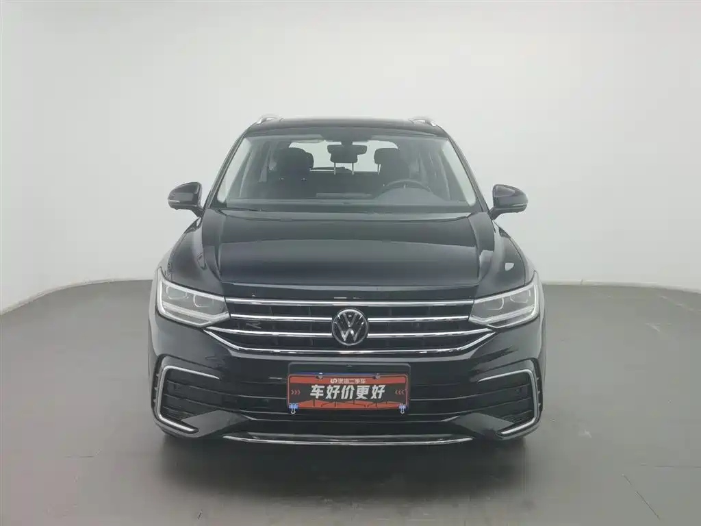 Volkswagen Tiguan L 2023 — фото 3