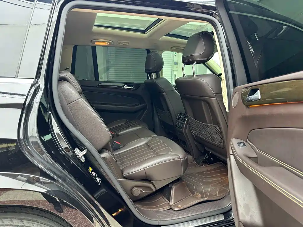 Mercedes-Benz GLS 2018 — фото 29
