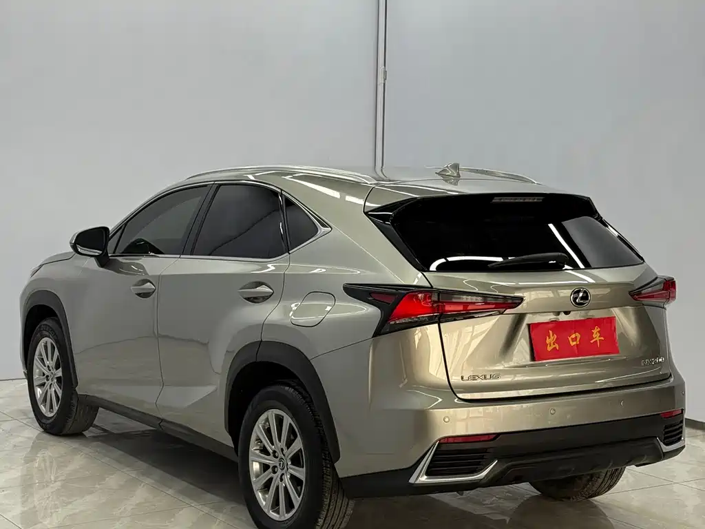Lexus NX 2021
