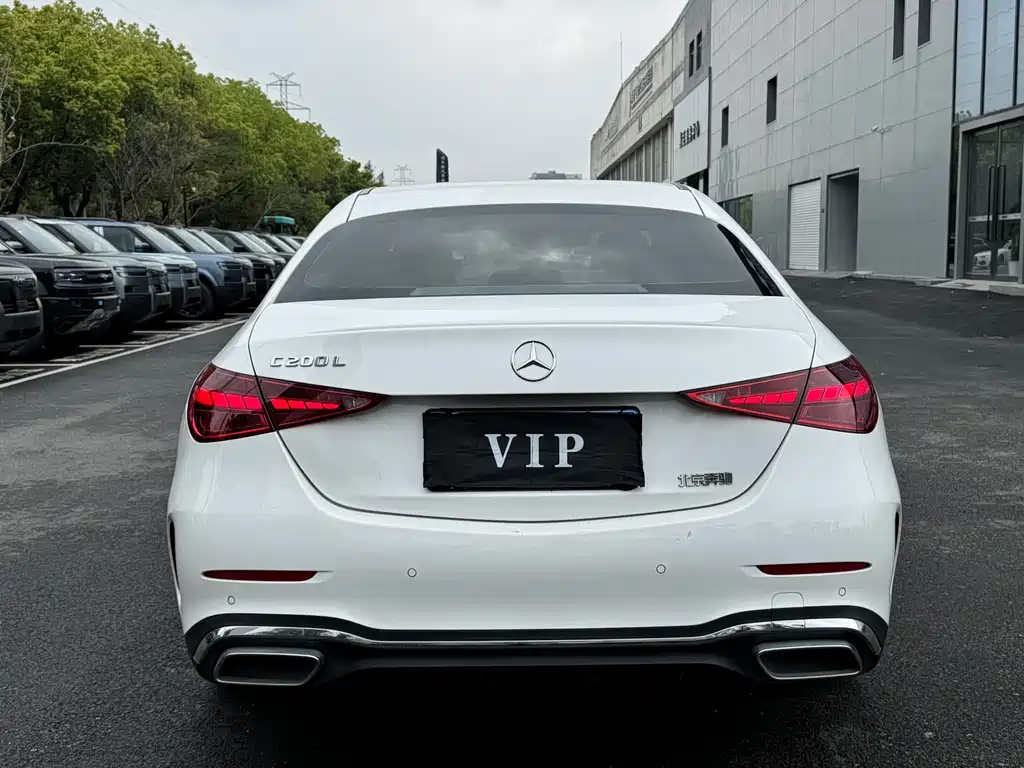 Mercedes-Benz C-Class 2023 — фото 17