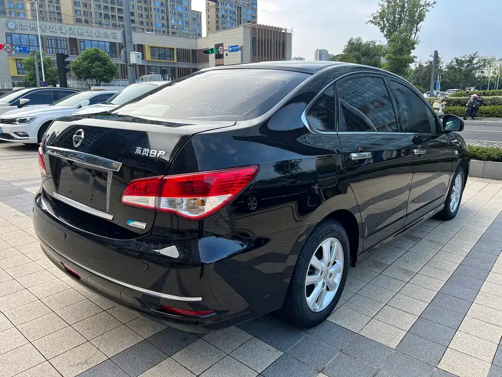 Nissan Sylphy 2018 — фото 17
