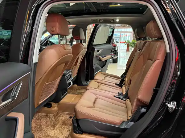 Audi Q7 2025